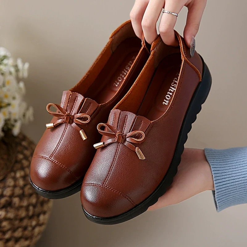 Eina | Bequeme Leder-Slipper mit weicher und flexibler Sohle