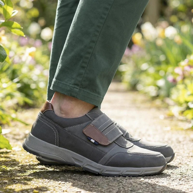 Wide Fit Adjustable Fasten Casual Shoes - WBINS42064 / 327 871 - Grey