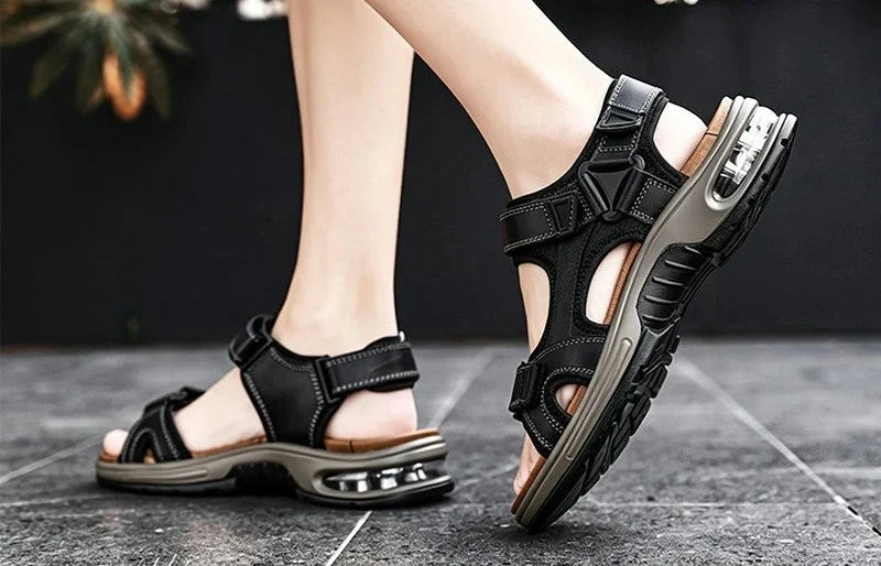 Freiderik | Bequeme Herren-Sandalen mit verstellbaren Riemen