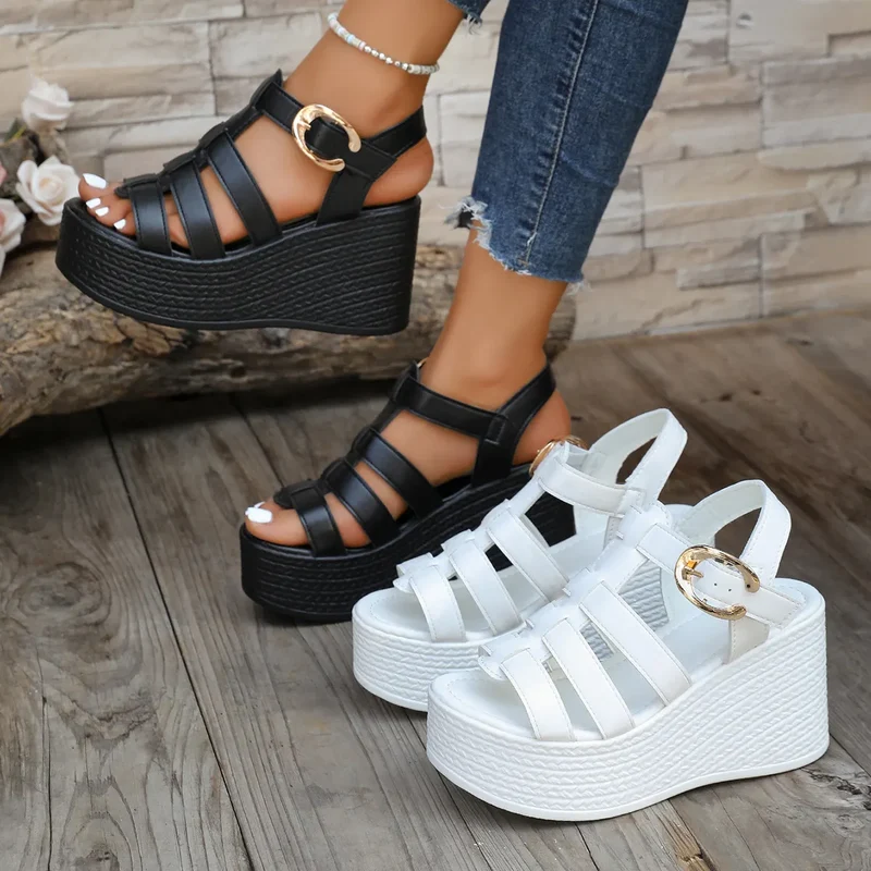Esmeida | Damen-Keilsandalen im modernen Gladiator-Stil