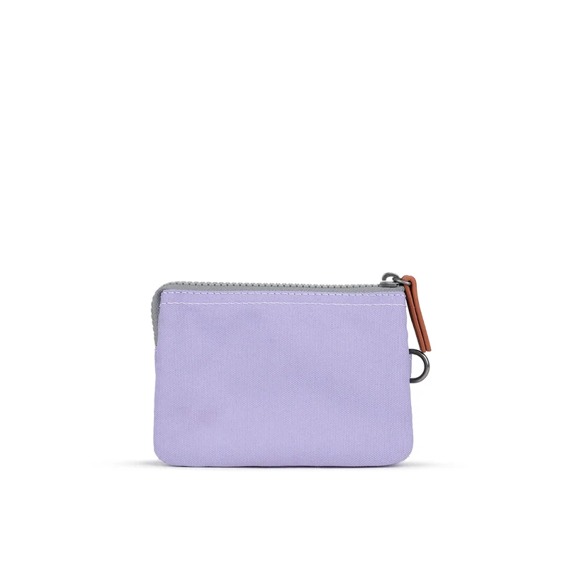 ROKA Carnaby Kleine Handtasche aus recyceltem Canvas, Lavendelfarben