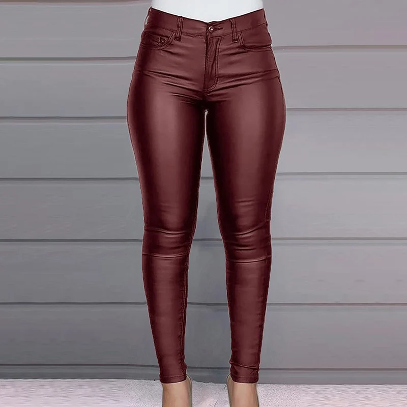 Ulviana | Figurbetonte Kunstlederhose mit hoher Taille