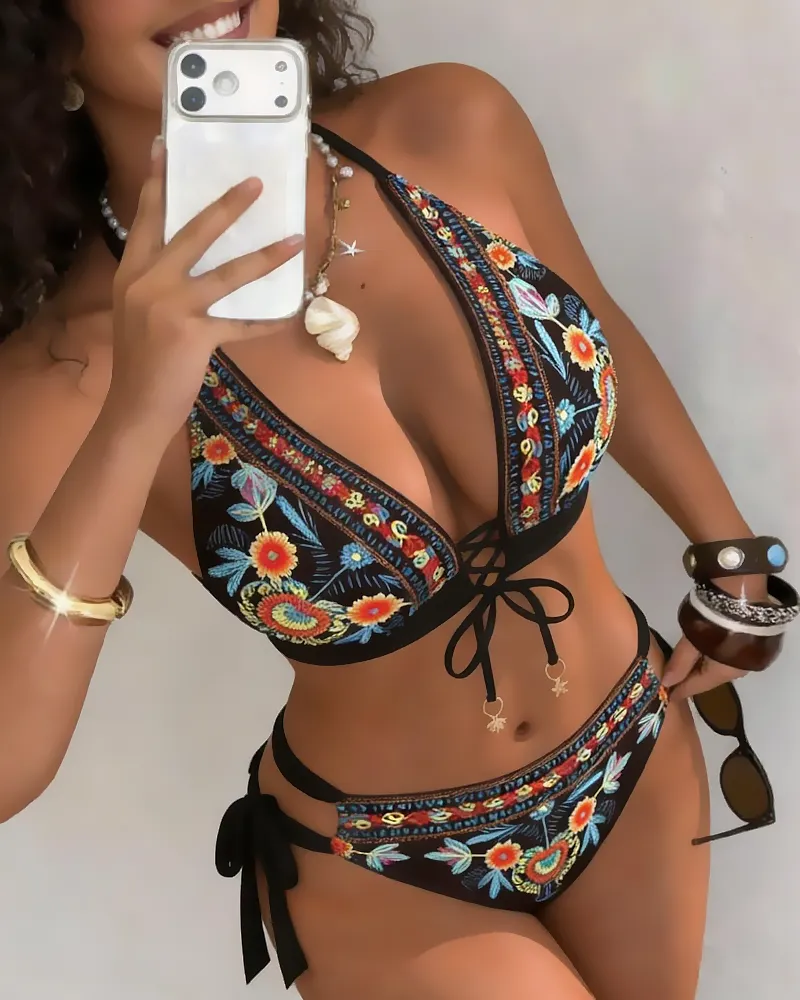 Kalista | Floraler Bikini mit verstellbaren Seitenbändern