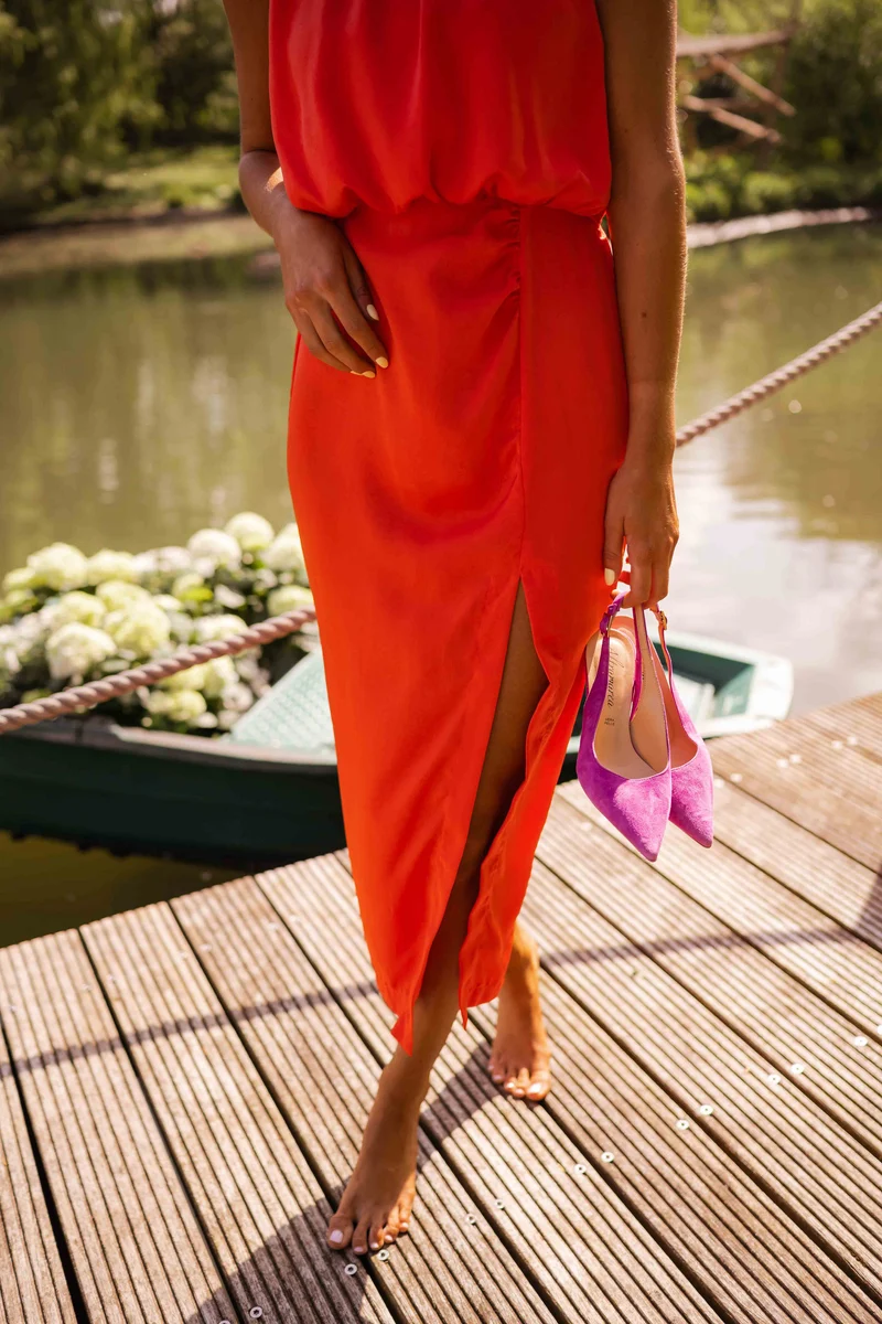 Zehelia | Ärmelloses Midikleid mit elegantem Seitenschlitz