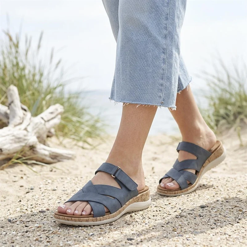 Wide Fit Adjustable Strappy Sandals - BAIZH43049 / 329 149 - Navy