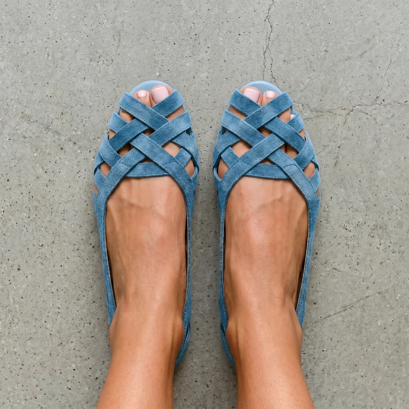 Jwella | Flache Wildleder-Sandalen mit Flechtdesign