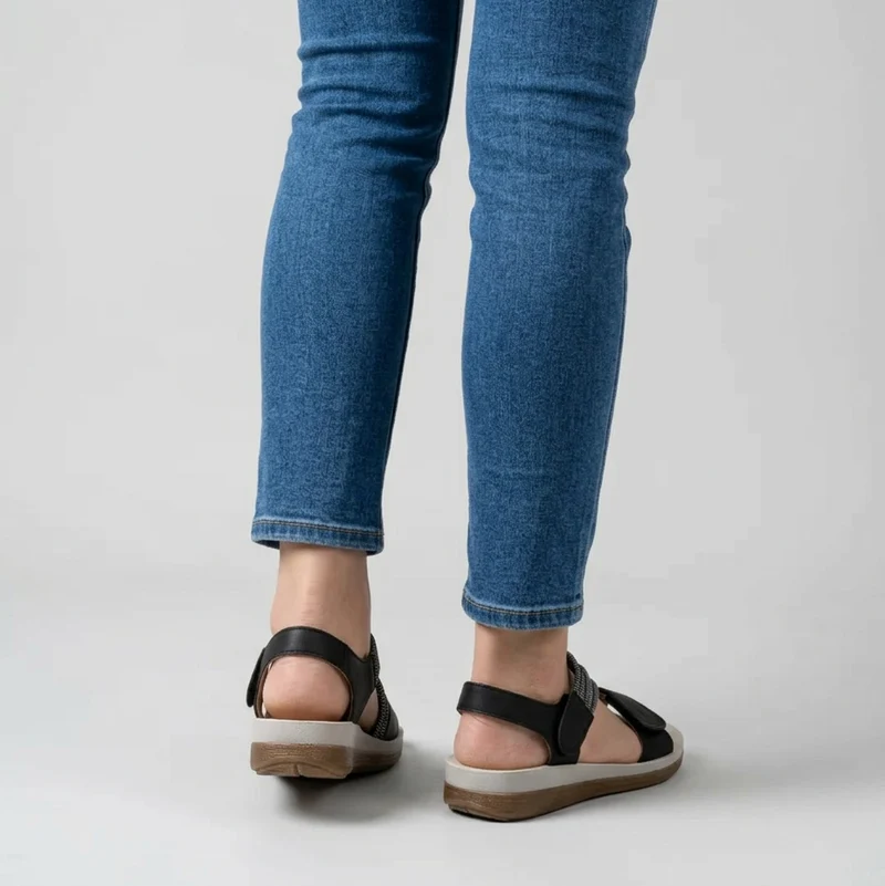 Kojula | Bequeme Keilsandalen mit elastischen Riemen