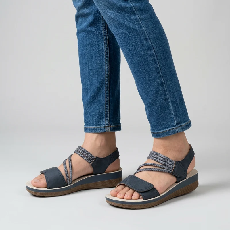 Kojula | Bequeme Keilsandalen mit elastischen Riemen