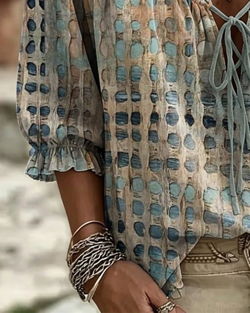 Ramceel | Gepunktete Bluse mit Schnürdetail