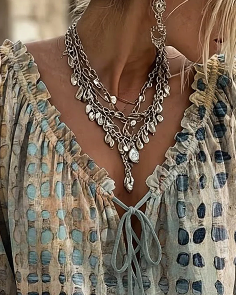 Ramceel | Gepunktete Bluse mit Schnürdetail