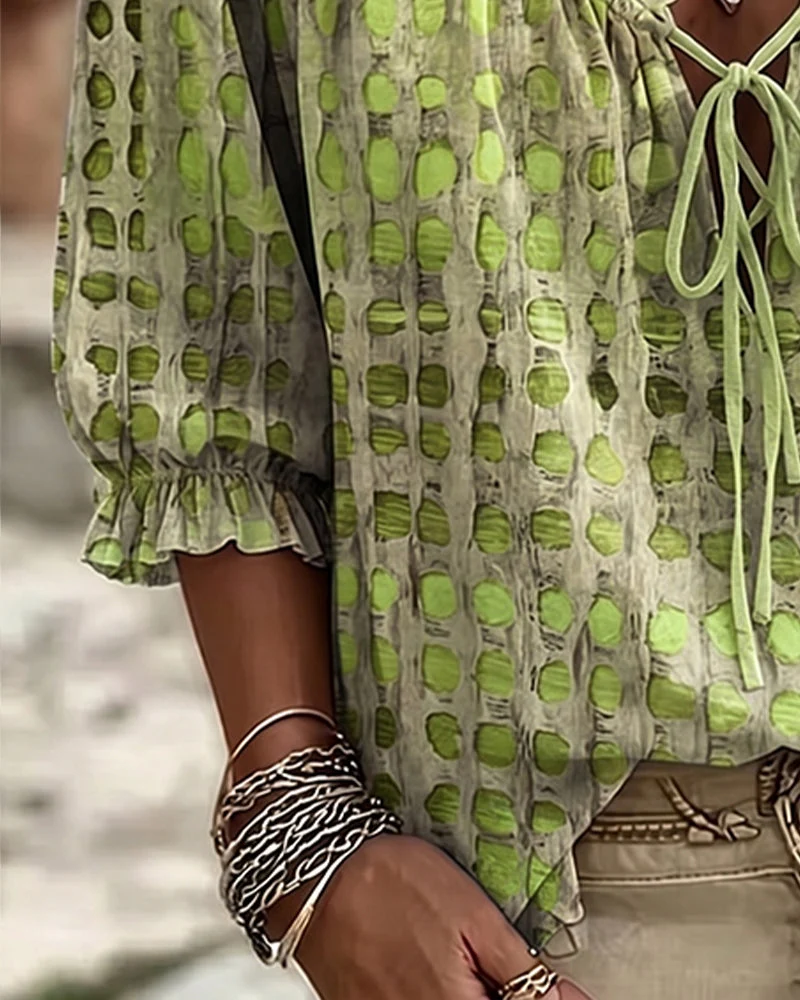 Ramceel | Gepunktete Bluse mit Schnürdetail