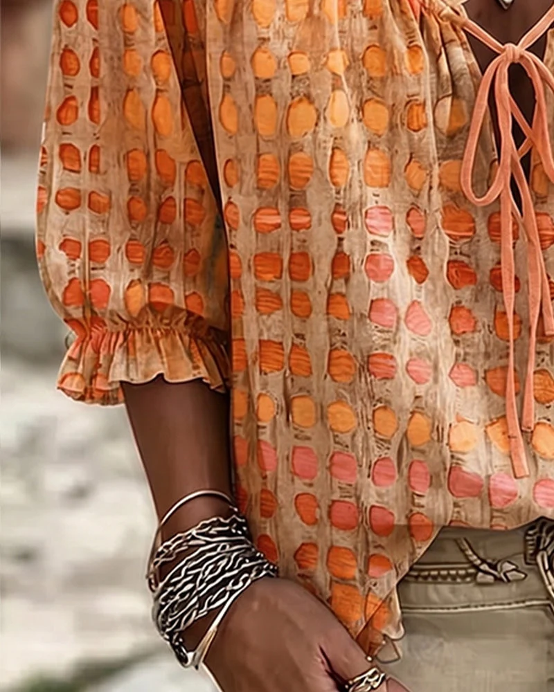 Ramceel | Gepunktete Bluse mit Schnürdetail