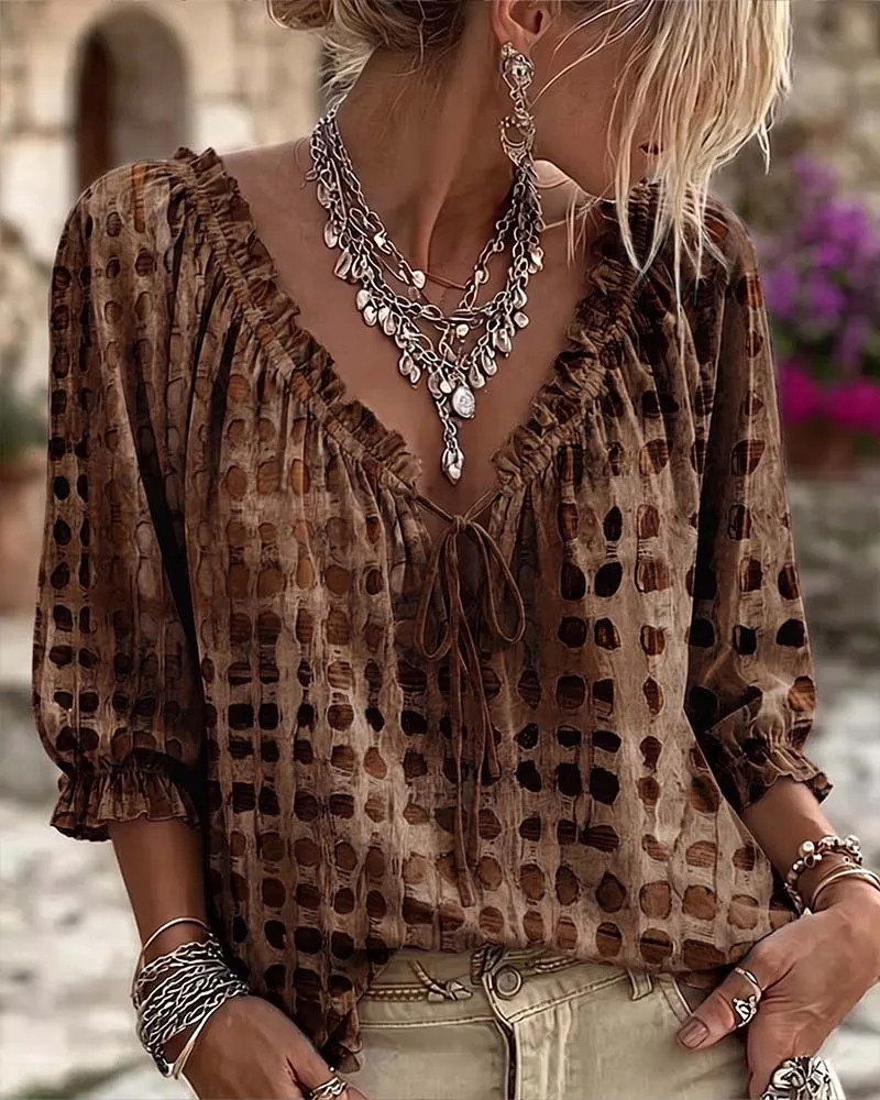 Ramceel | Gepunktete Bluse mit Schnürdetail