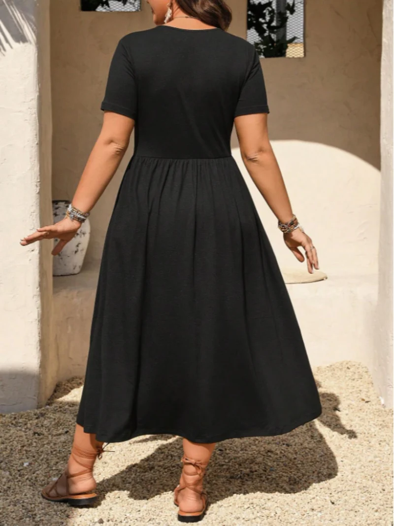 Mirrela | Luftiges Midikleid mit femininer Empire-Taille