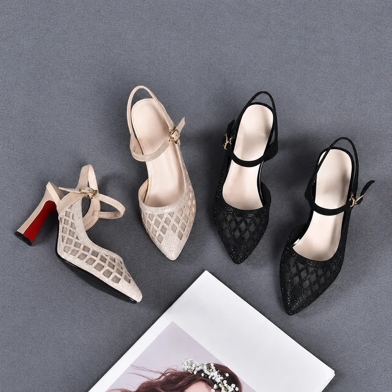 Freacy | Elegante Slingpumps mit Strassdetails