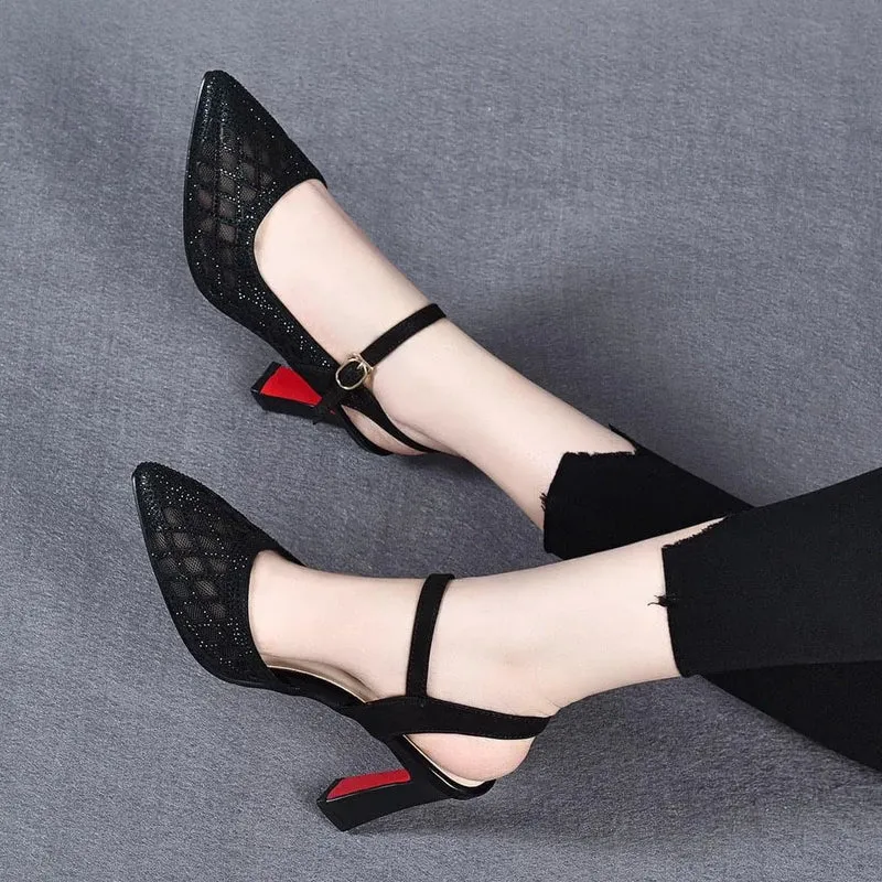 Freacy | Elegante Slingpumps mit Strassdetails