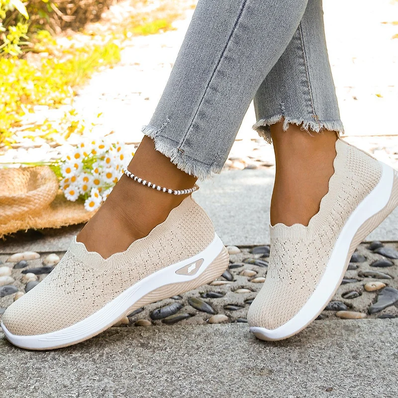 Forreta | Leichte Slip-On-Walkingschuhe aus atmungsaktivem Strick