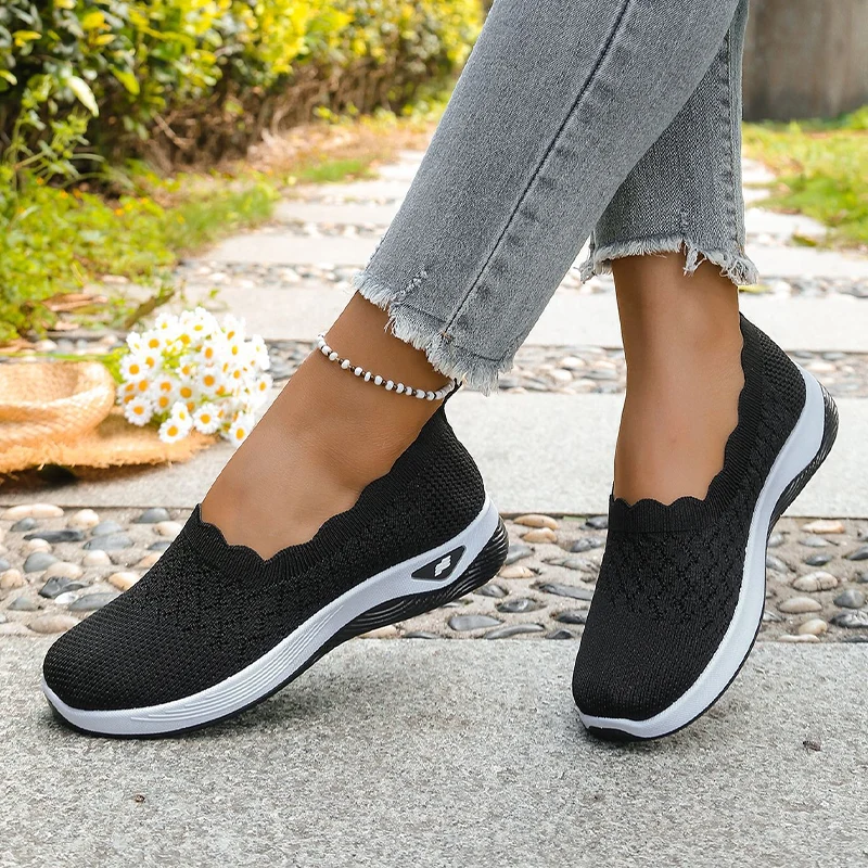 Forreta | Leichte Slip-On-Walkingschuhe aus atmungsaktivem Strick