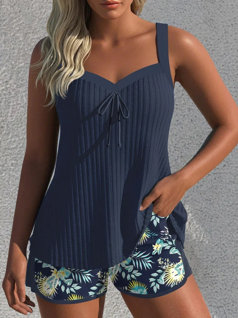 Evoria | Zweiteiliger Badeanzug mit floralen Shorts