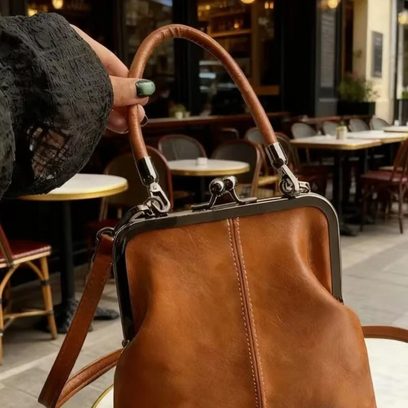 Farlina | Vintage-Schultertasche mit Bügelverschluss