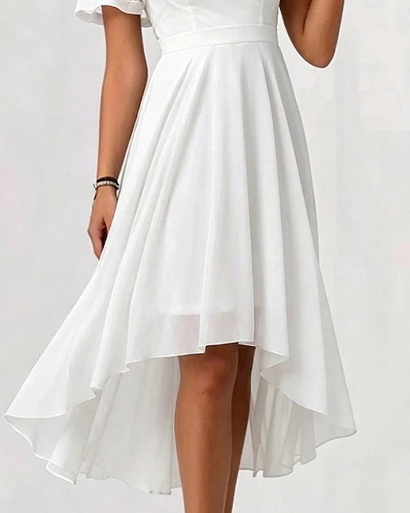 Calissa | Feminines Abendkleid mit asymmetrischem Saum