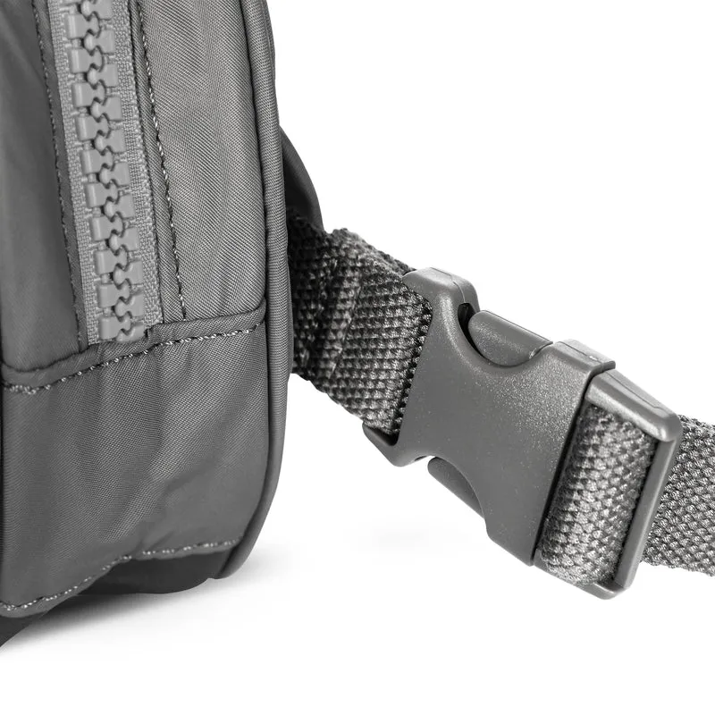 ROKA Paddington D Stormy Extra Small Tasche aus recyceltem Nylon