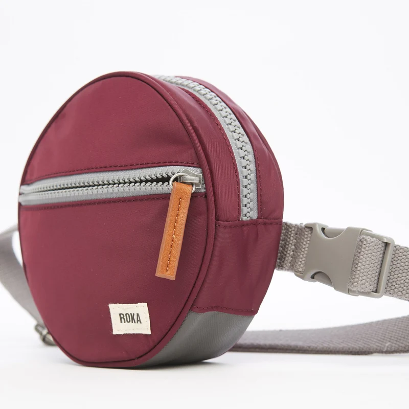 ROKA Paddington D Plum Extra Small Tasche aus recyceltem Nylon