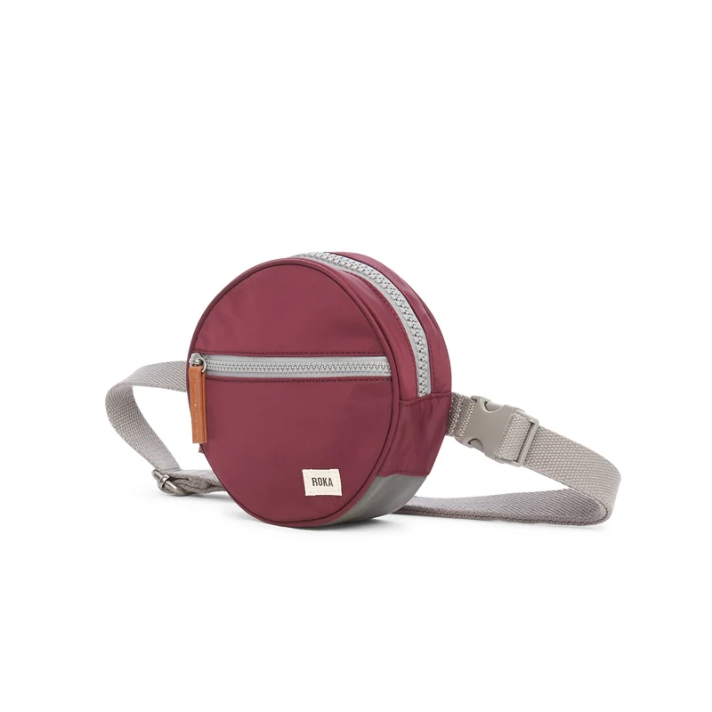 ROKA Paddington D Plum Extra Small Tasche aus recyceltem Nylon