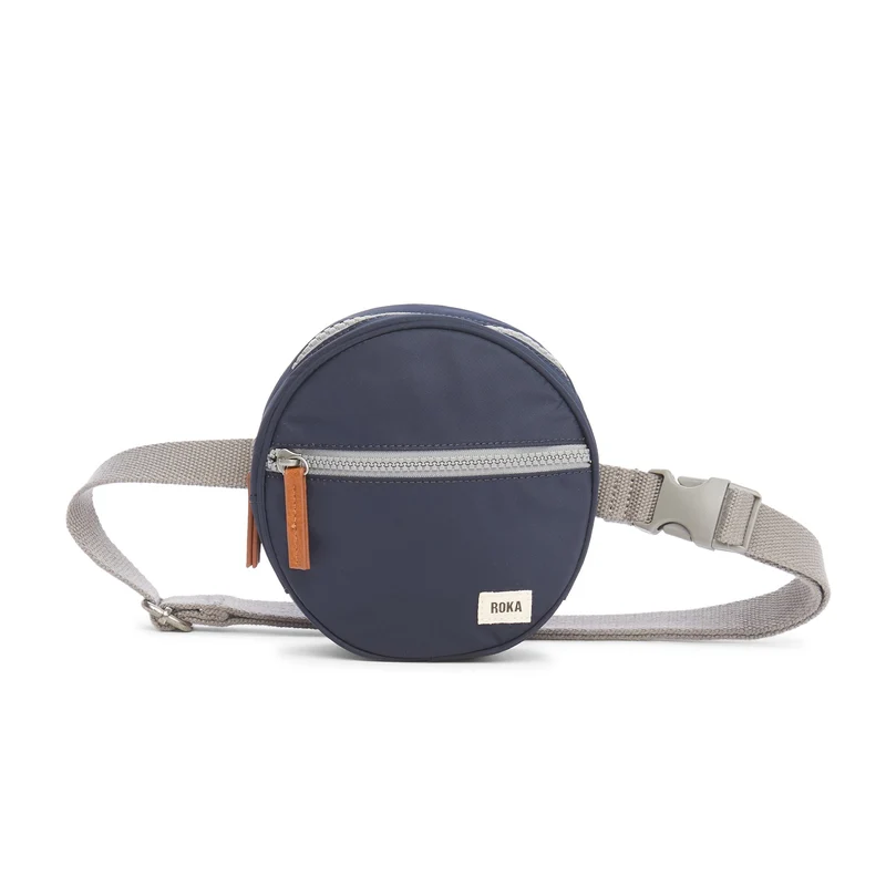 ROKA Paddington D Midnight Extra Small Tasche aus recyceltem Nylon