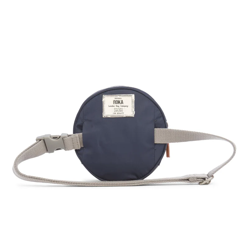 ROKA Paddington D Midnight Extra Small Tasche aus recyceltem Nylon