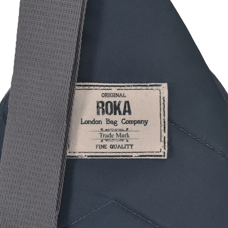 ROKA Willesden B Große recycelte Nylontasche - Rauch