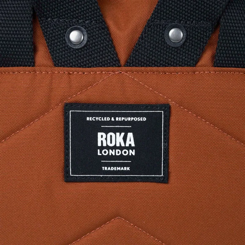 ROKA Black Label Canfield B Bran Kleine Tasche aus recyceltem Canvas