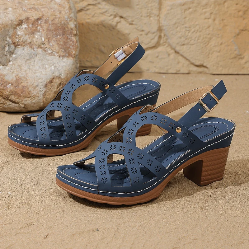 Sodielle | Feminine Absatzsandalen mit dekorativem Lochmuster