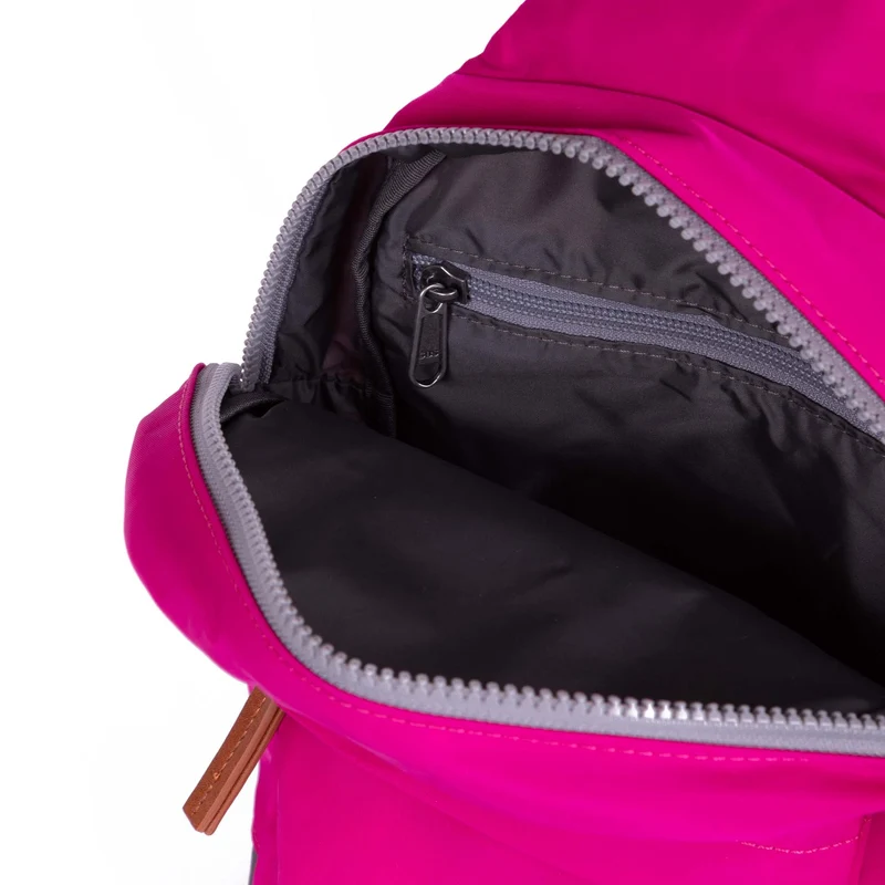 ROKA Willesden B Große recycelte Nylontasche - Süßigkeiten