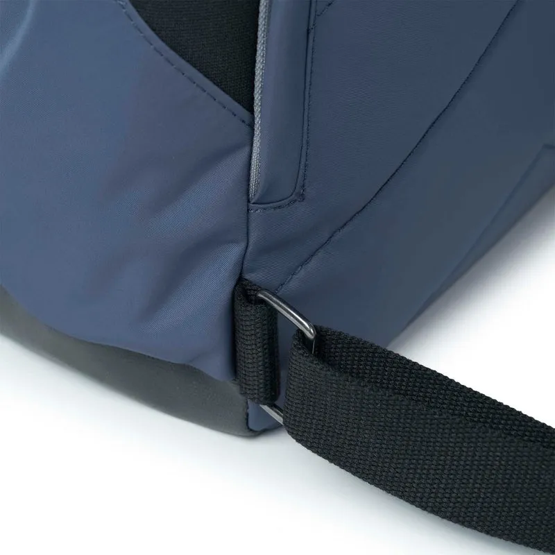 ROKA Black Label Canfield B Mittelgroße Tasche aus recyceltem Nylon, Farbe: Burnt Blue