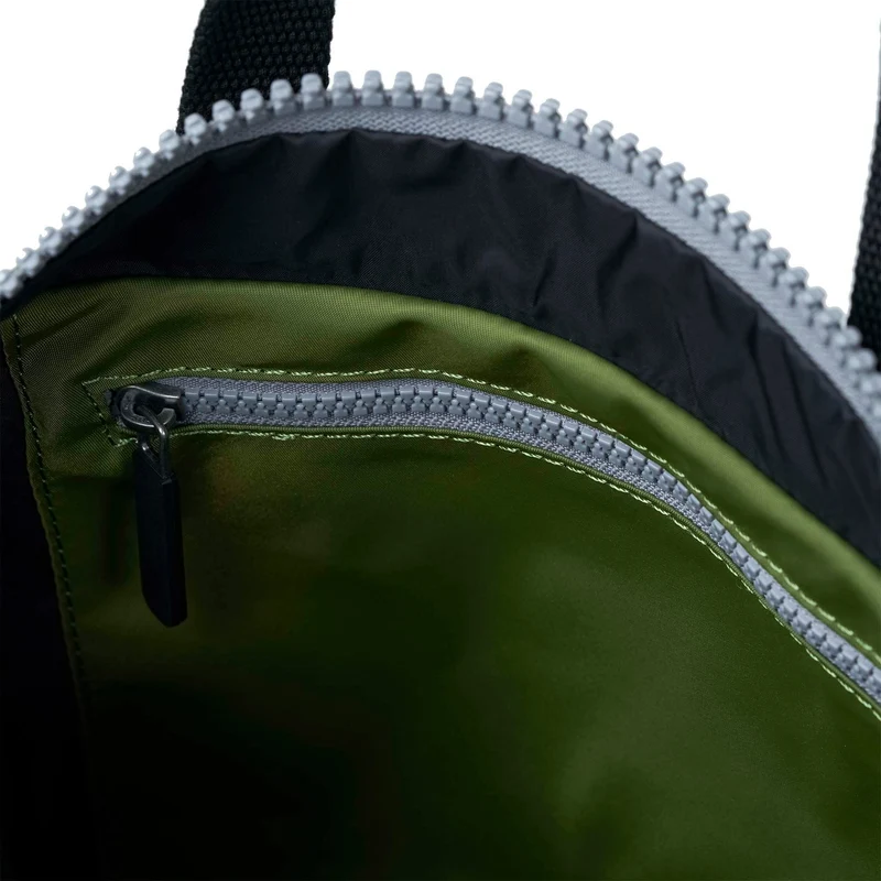 ROKA Black Label Canfield B Avocado Medium Tasche aus recyceltem Nylon