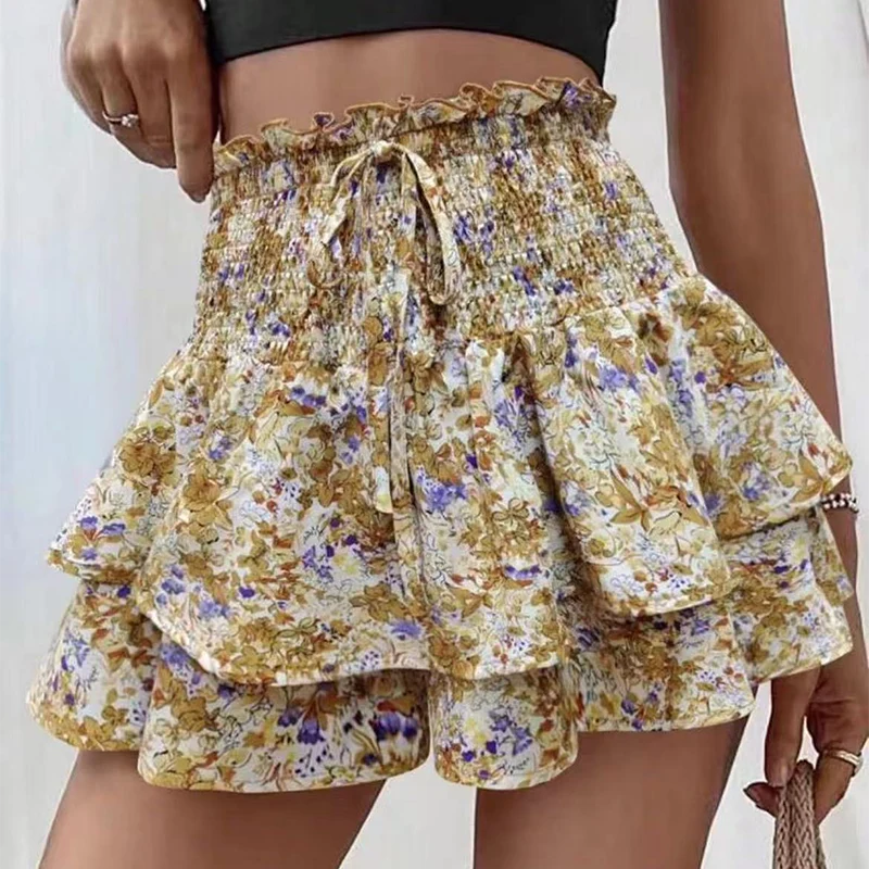 Pamelae | Floraler Stufen-Skort mit Rüschen