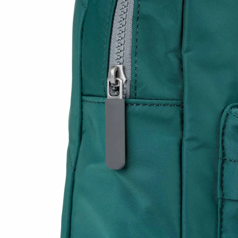ROKA Willesden M XL Recycling-Nylon-Tasche – Türkis