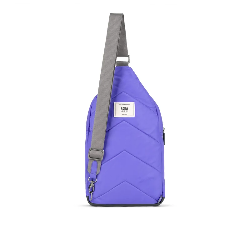 ROKA Willesden B XL Tasche aus recyceltem Nylon – Schlichtes Lila