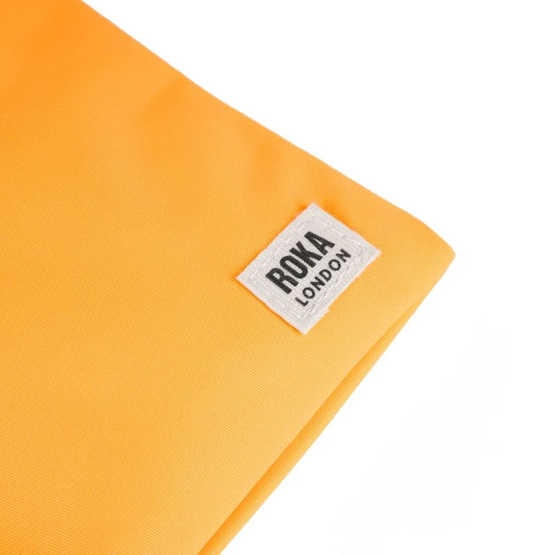ROKA Chelsea Sorbet-Tasche aus recyceltem Nylon