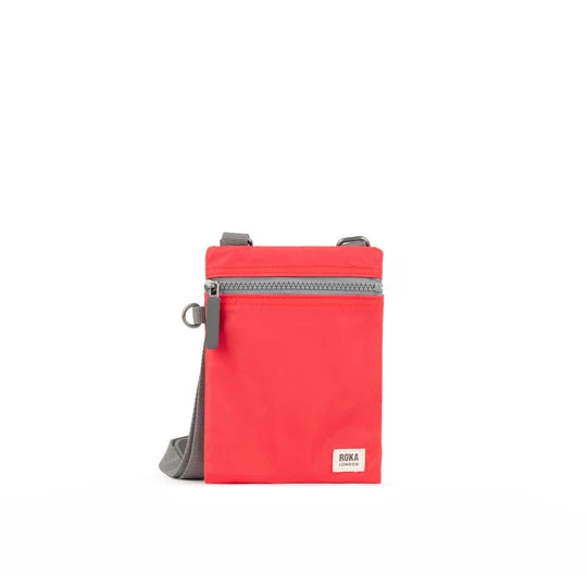 ROKA Chelsea Poppy-Tasche aus recyceltem Nylon