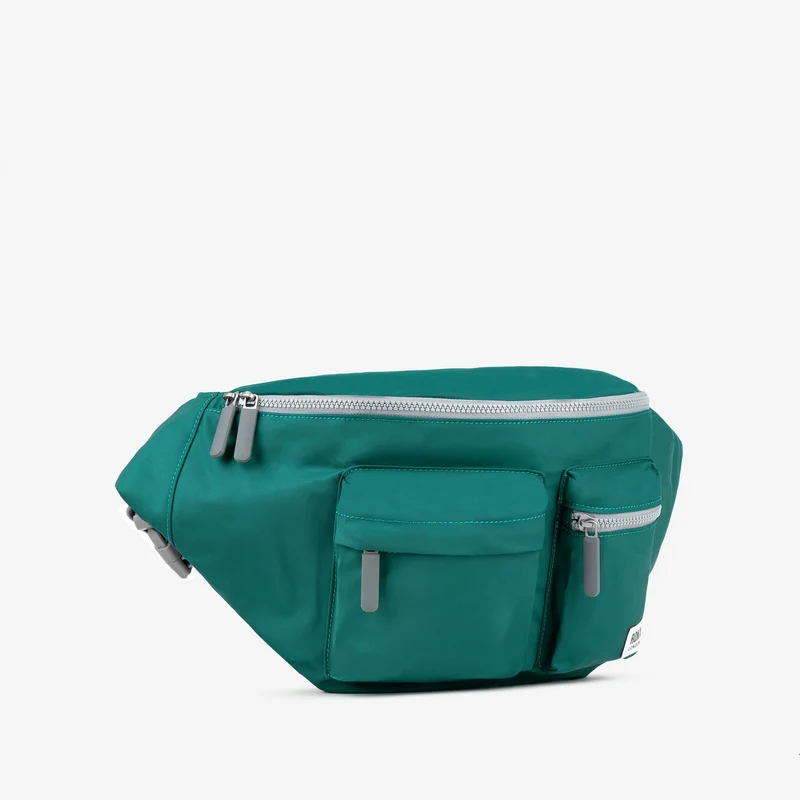 ROKA Ovale M XL-Tasche aus recyceltem Nylon - Blaugrün