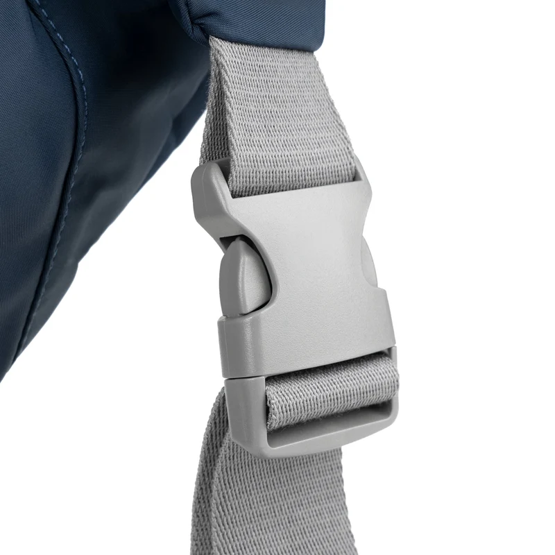 ROKA Ovale M XL-Tasche aus recyceltem Nylon - Mitternacht