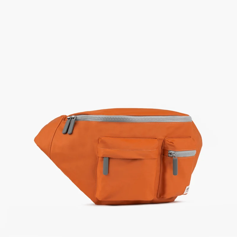 ROKA Ovale M XL-Tasche aus recyceltem Nylon - Gebranntes Orange