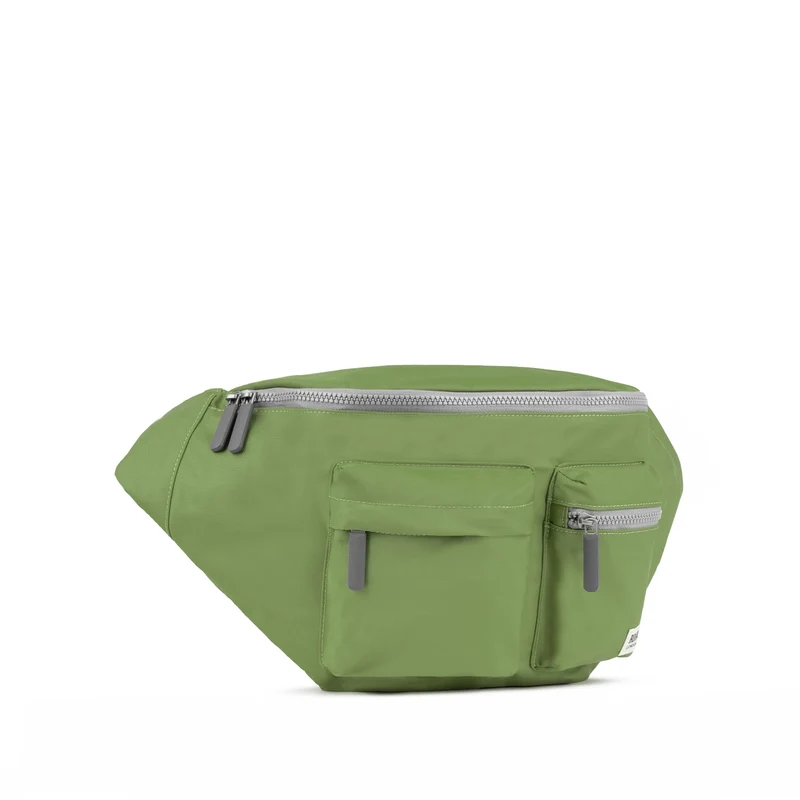 ROKA Ovale M XL-Tasche aus recyceltem Nylon - Avocado