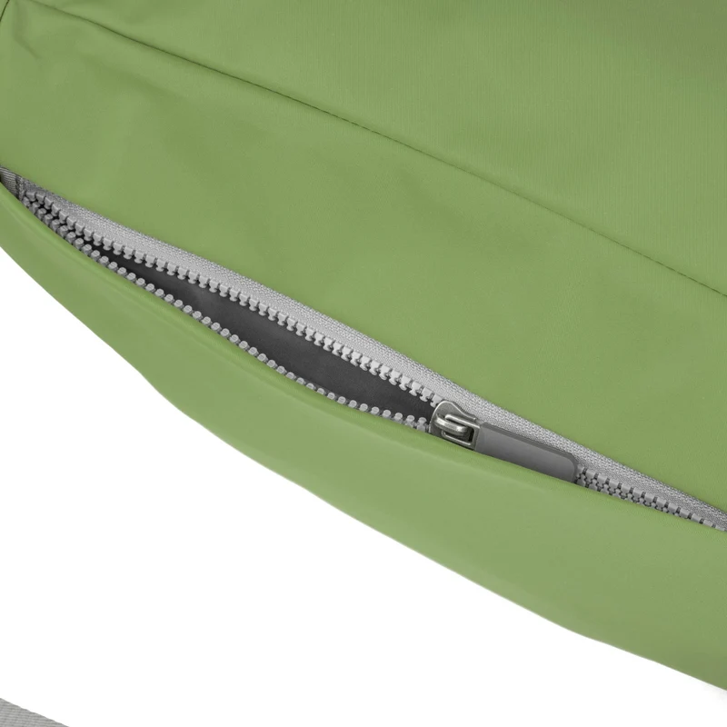 ROKA Ovale M XL-Tasche aus recyceltem Nylon - Avocado