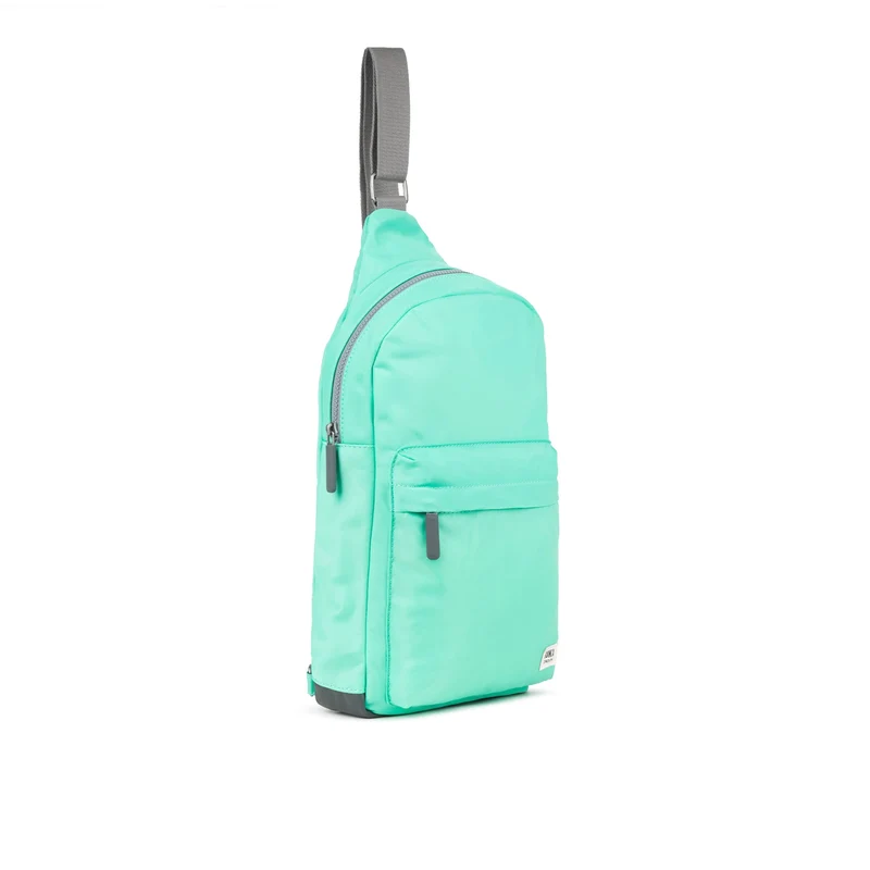 ROKA Willesden B XL Tasche aus recyceltem Nylon - Capri
