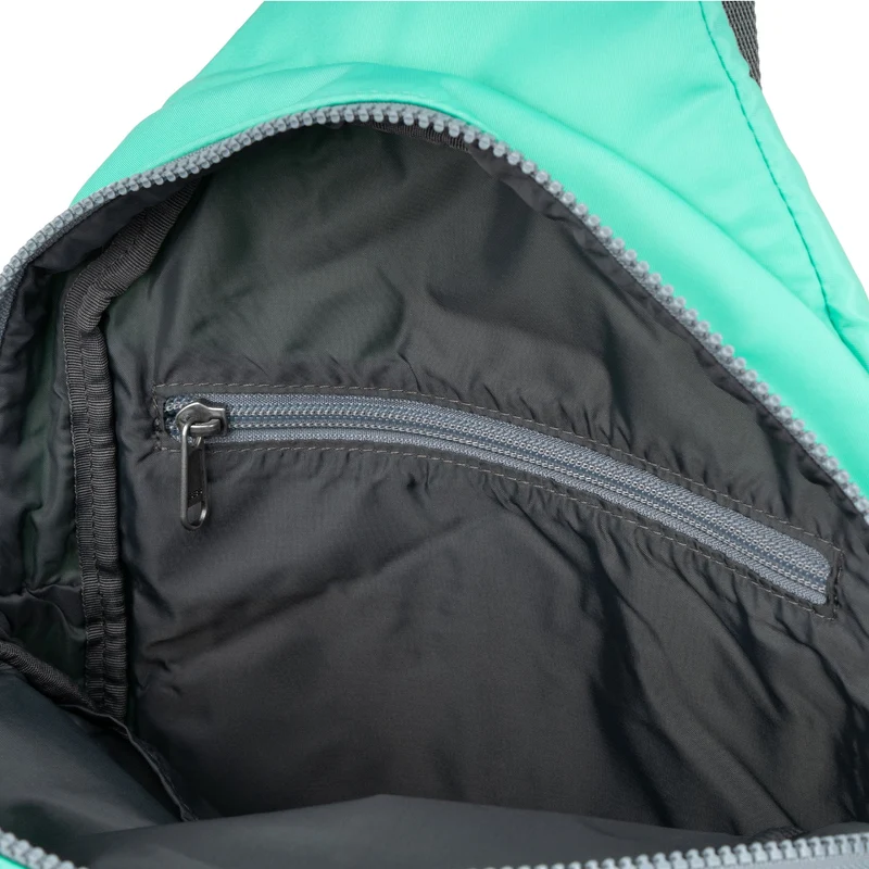ROKA Willesden B XL Tasche aus recyceltem Nylon - Capri