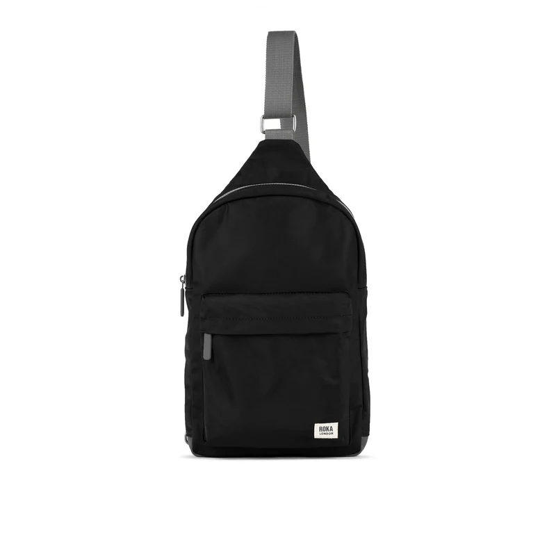ROKA Willesden B XL Tasche aus recyceltem Nylon – Schwarz
