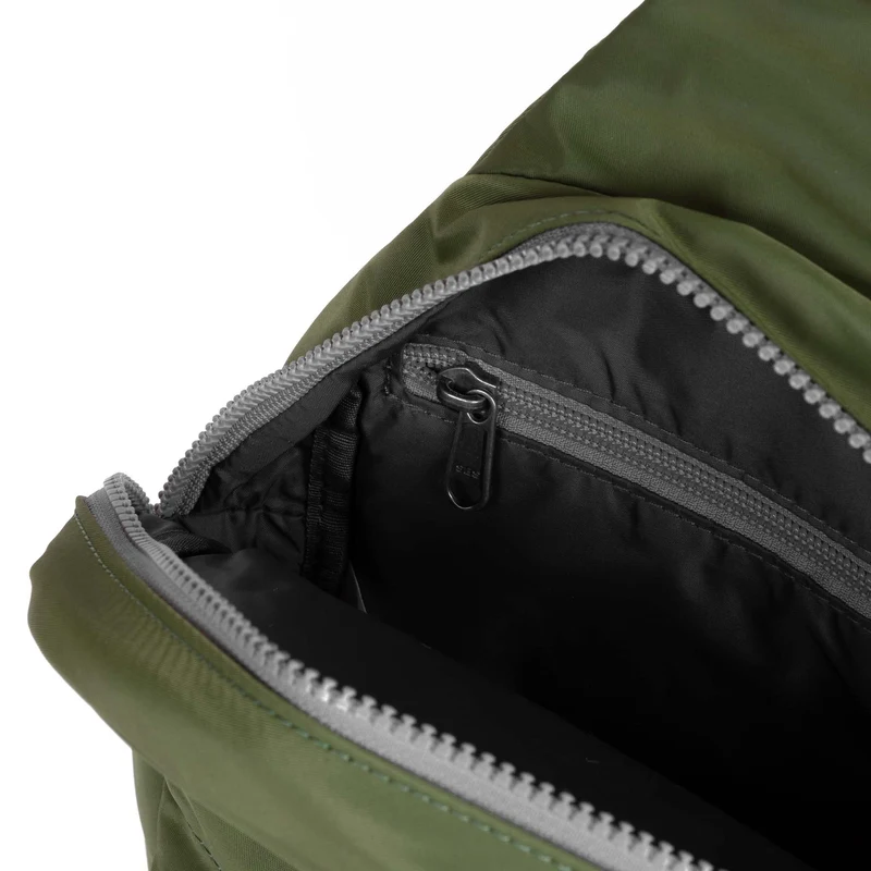 ROKA Willesden B XL Recycling-Nylon-Tasche – Avocado